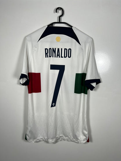 Portugal 2022 away Cristiano Ronaldo (7/10) M