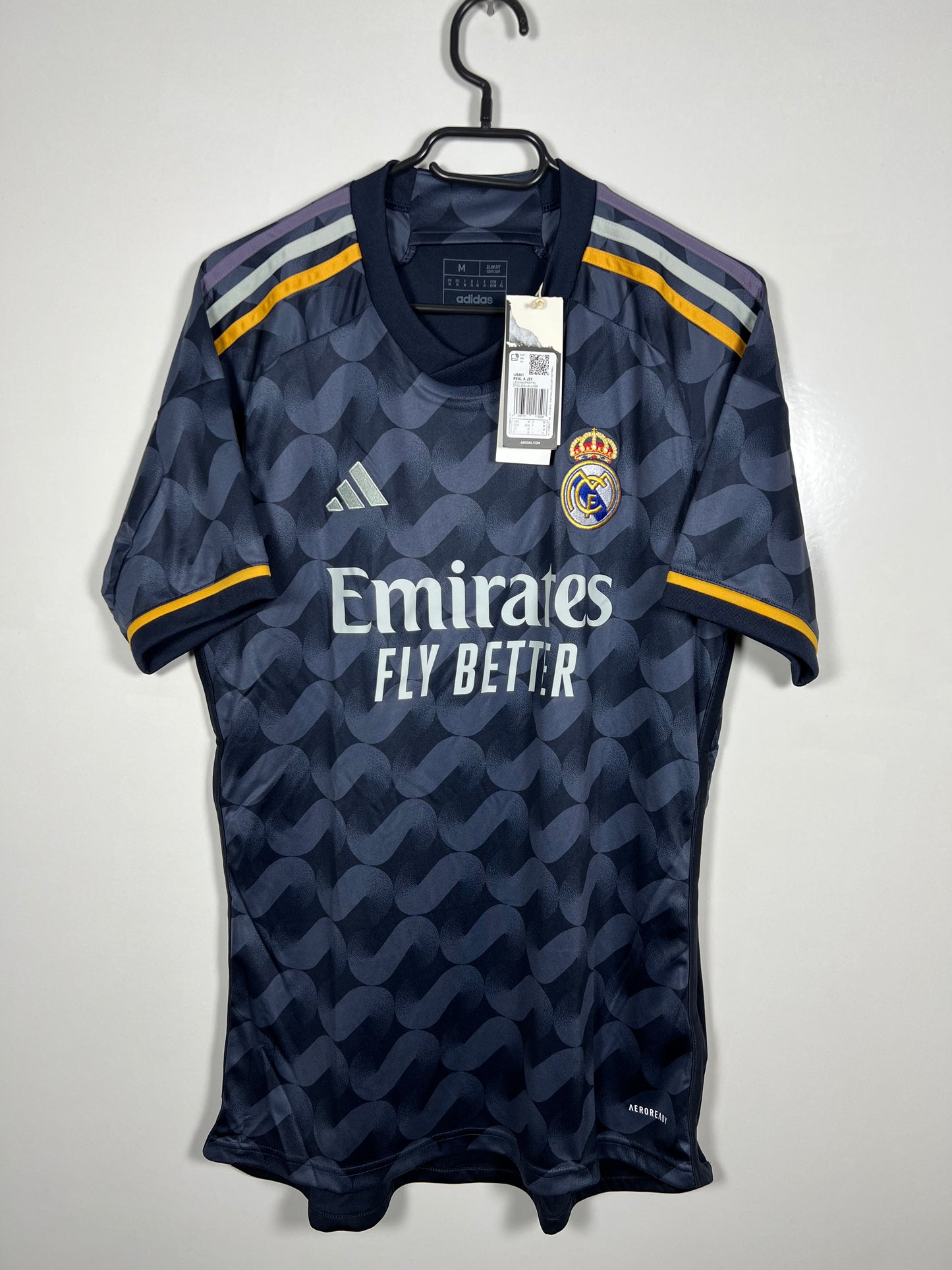 Real Madrid 23/24 away New with tags (10/10) M