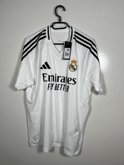 Real Madrid 24/25 home New with tags (10/10) L