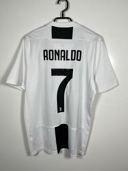 Juventus 18/19 home Cristiano Ronaldo (7/10) M